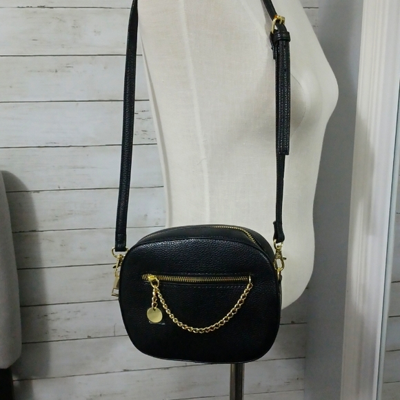 Handbags - ✨️3 for $15✨️Crossbody Black Purse